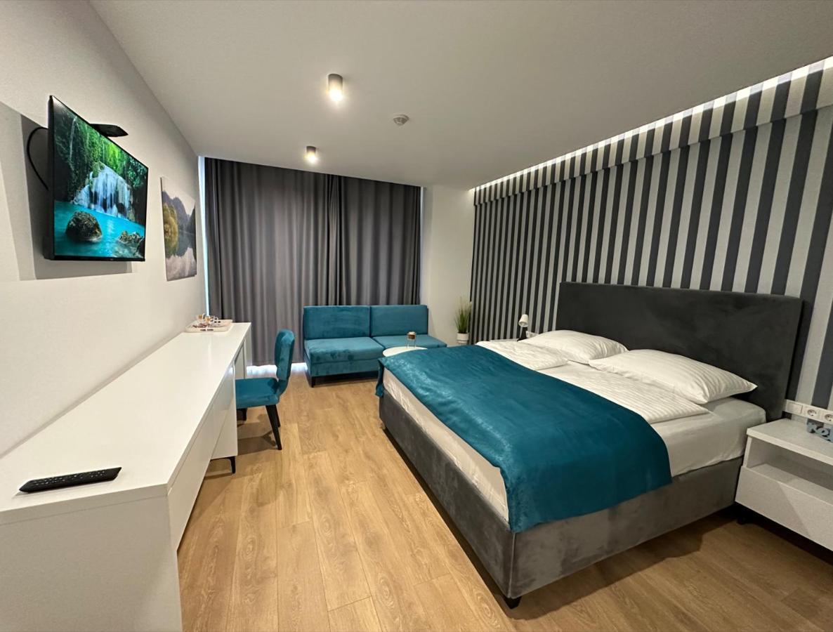 Hotel Gold Jet Bihać Esterno foto