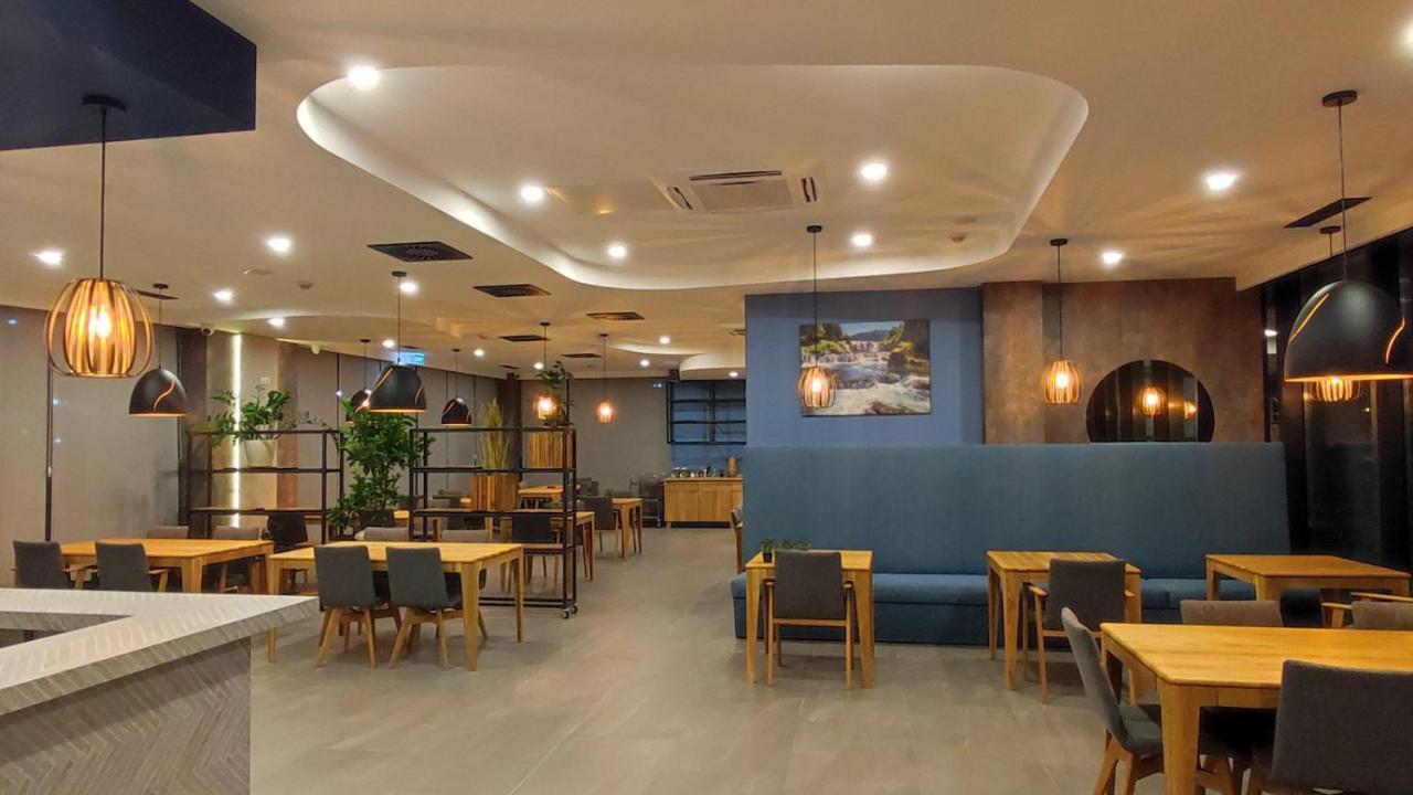 Hotel Gold Jet Bihać Esterno foto