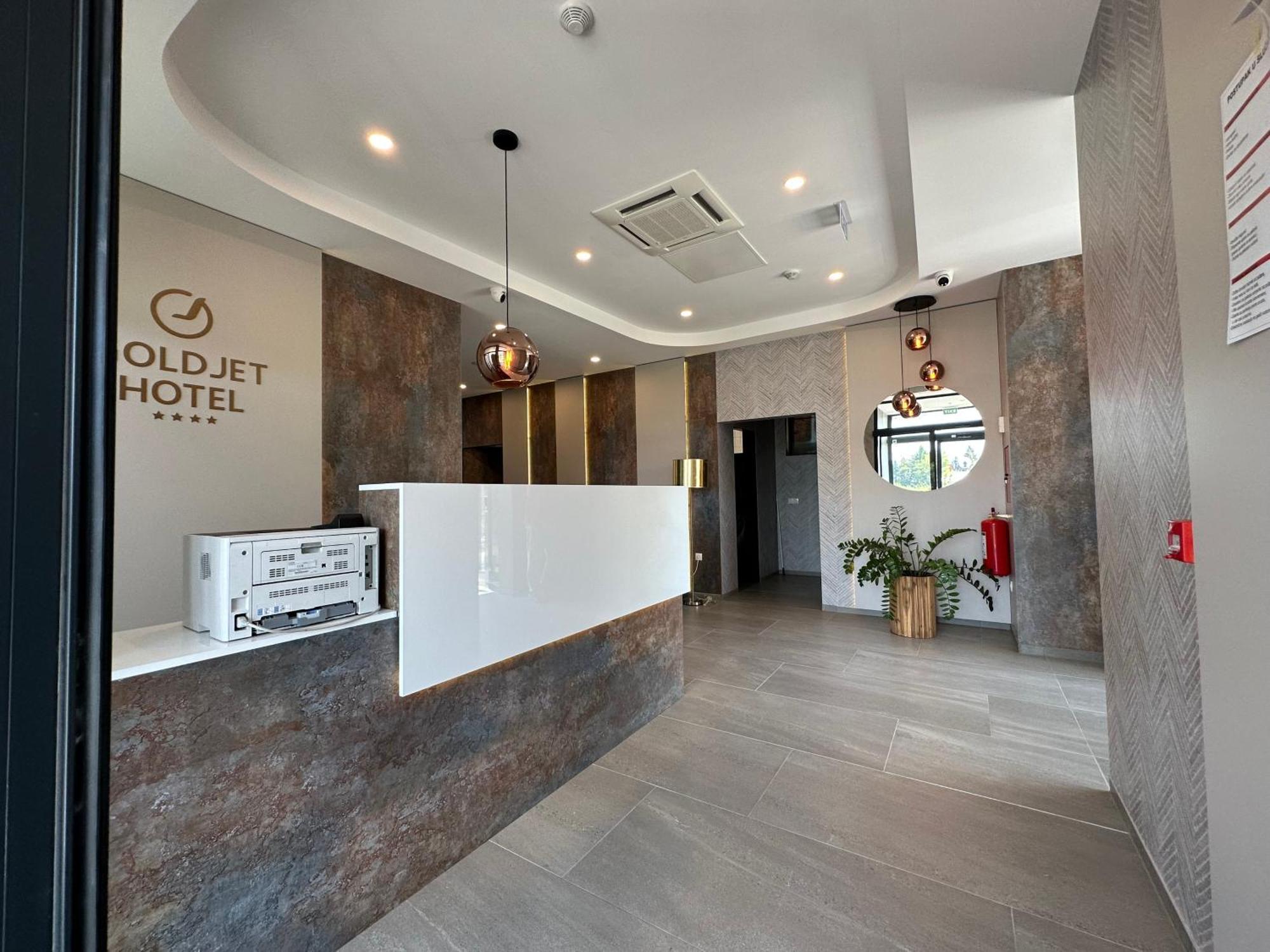 Hotel Gold Jet Bihać Esterno foto