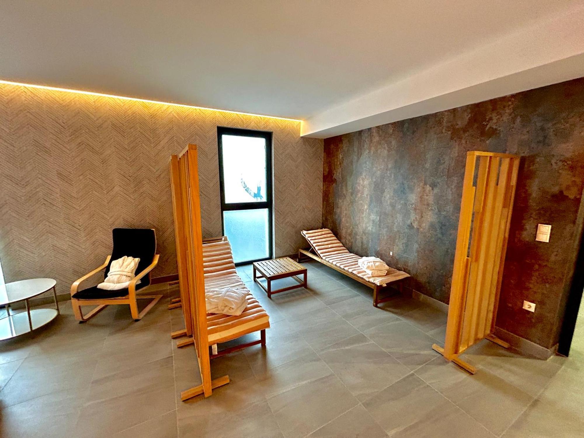 Hotel Gold Jet Bihać Esterno foto