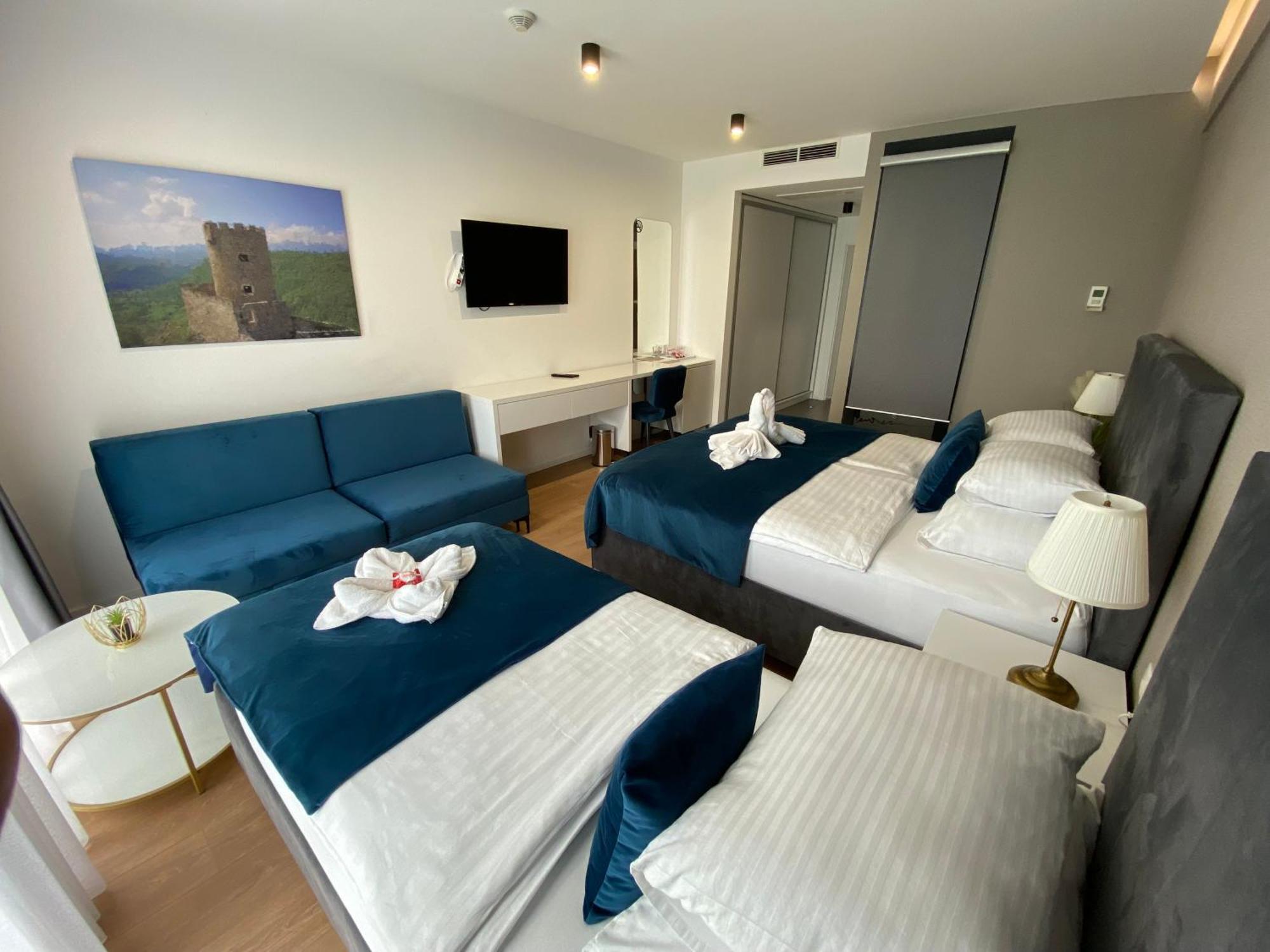 Hotel Gold Jet Bihać Esterno foto