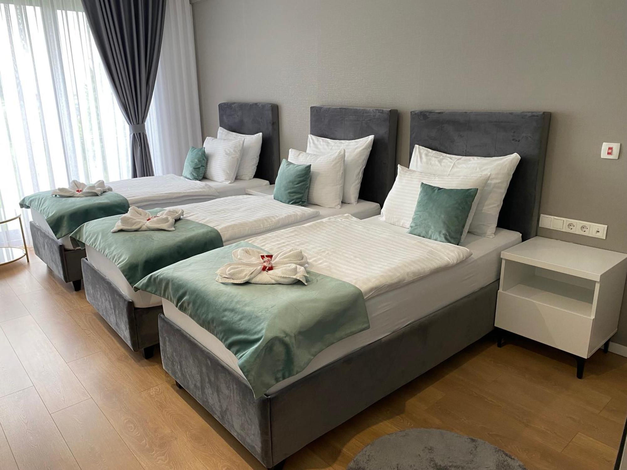 Hotel Gold Jet Bihać Esterno foto