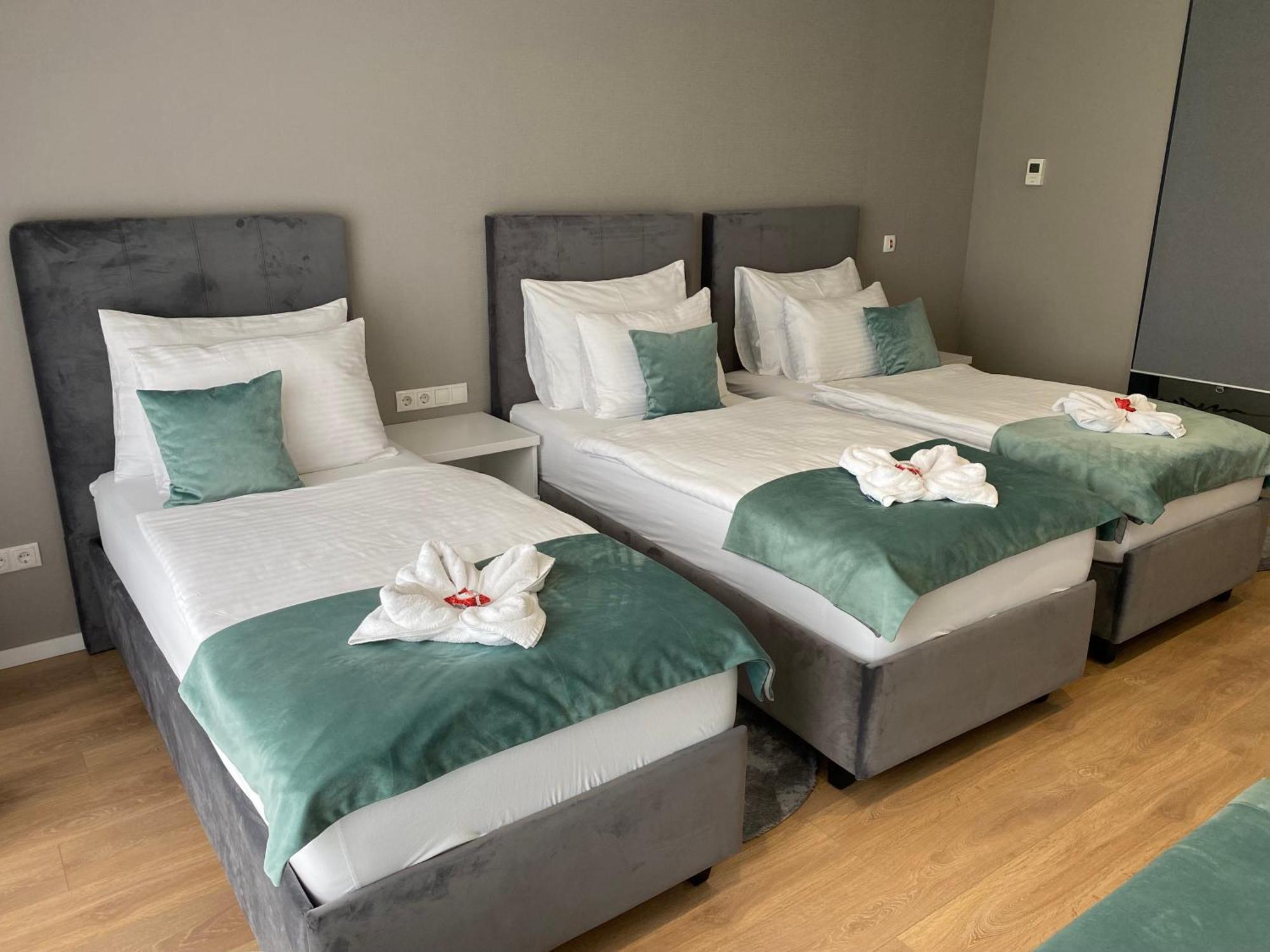 Hotel Gold Jet Bihać Esterno foto